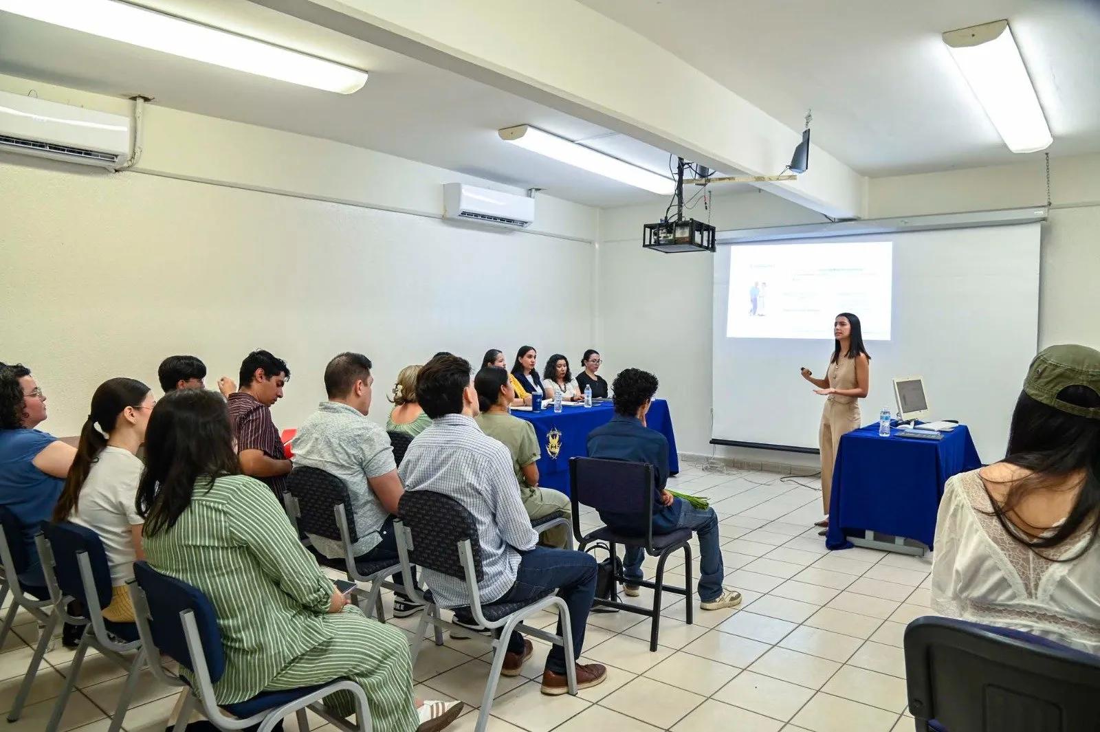 Egresada de Psicología de la UAS investiga duelo anticipado y sobrecarga en cuidadores de adultos mayores en comunidades rurales Egresada de Psicología de la UAS investiga duelo anticipado y sobrecarga en cuidadores de adultos mayores en comunidades rurales