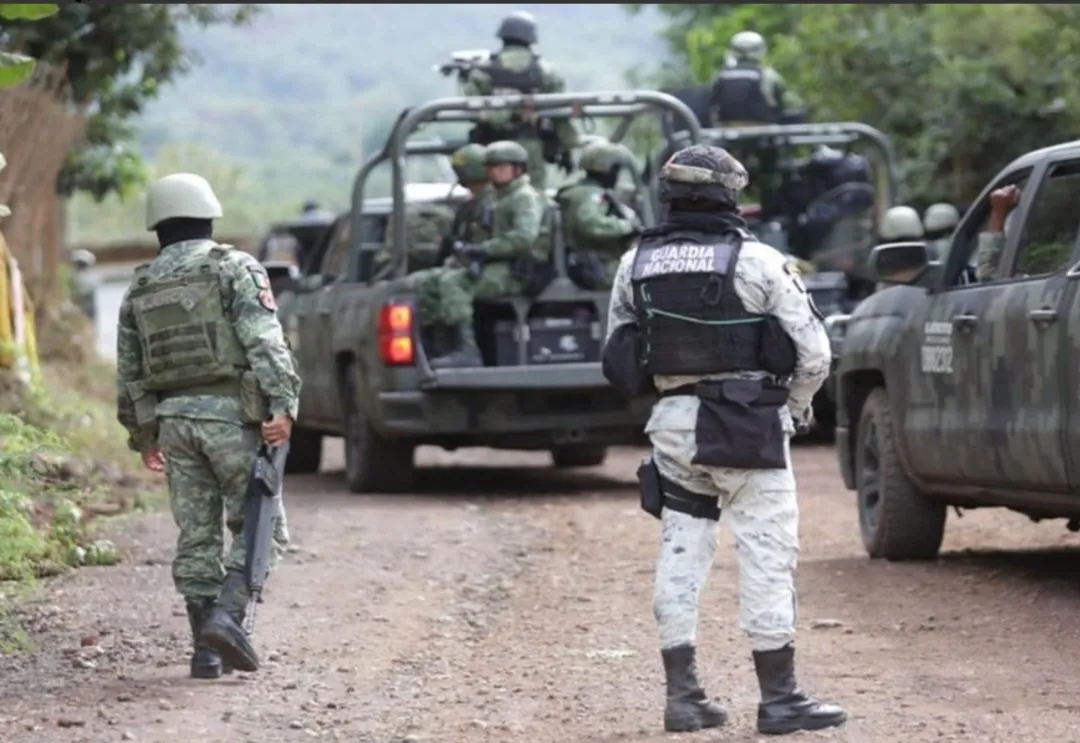La farsa de los operativos: en Sinaloa la orden es no molestar al grupo criminal que manda La farsa de los operativos: en Sinaloa la orden es no molestar al grupo criminal que manda