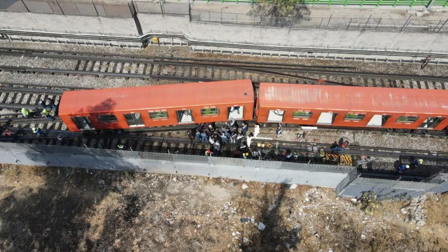 Falla geológica provoca descarrilamiento de un vagón del Metro en los talleres de Ticomán Falla geológica provoca descarrilamiento de un vagón del Metro en los talleres de Ticomán