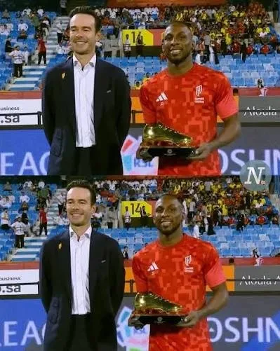 Orgullo mexicano: Julián Quiñones recibe prestigioso reconocimiento en la Liga Saudí Orgullo mexicano: Julián Quiñones recibe prestigioso reconocimiento en la Liga Saudí