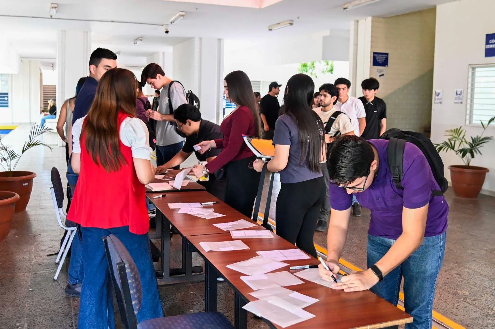 Con 152 años de historia, la Facultad de Derecho Culiacán de la UAS recibe a nueva generación de estudiantes, comprometida con la calidad educativa y la bimodalidad Con 152 años de historia, la Facultad de Derecho Culiacán de la UAS recibe a nueva generación de estudiantes, comprometida con la calidad educativa y la bimodalidad