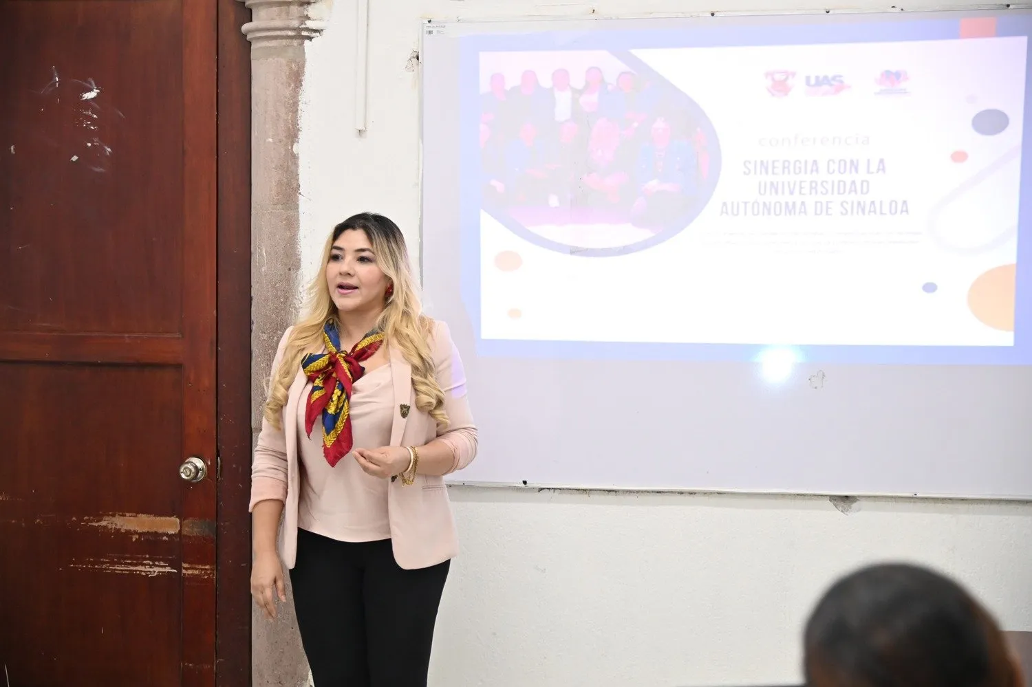 “Sinergia”, la propuesta de Bienestar Universitario para promover el trabajo en equipo y los entornos de paz en la Preparatoria Jorge Fausto Medina Viedas “Sinergia”, la propuesta de Bienestar Universitario para promover el trabajo en equipo y los entornos de paz en la Preparatoria Jorge Fausto Medina Viedas
