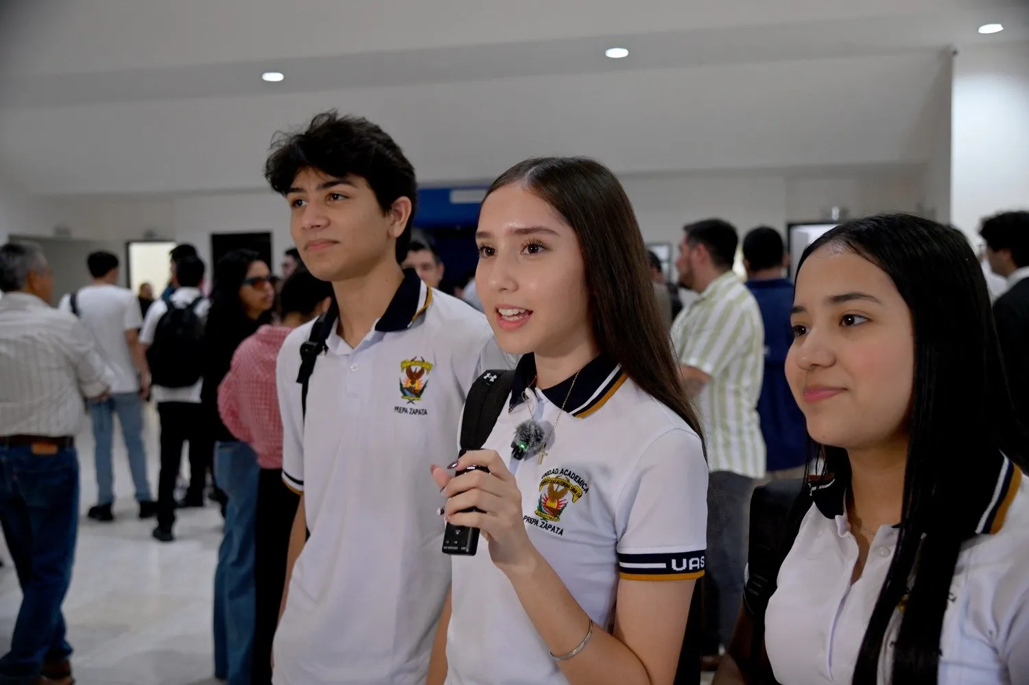 Estudiantes de la UAS inician el ciclo escolar 2026-2027 con entusiasmo y sentido humanista; renuevan metas y compromiso profesional Estudiantes de la UAS inician el ciclo escolar 2026-2027 con entusiasmo y sentido humanista; renuevan metas y compromiso profesional