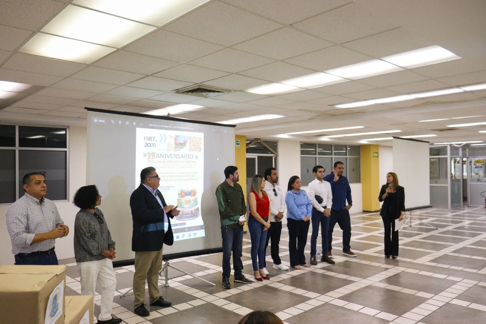 Con capacitación, intercambio académico y nuevos acervos, la Biblioteca Central “Lic. Eustaquio Buelna Pérez” inicia la celebración de sus 39 años Con capacitación, intercambio académico y nuevos acervos, la Biblioteca Central “Lic. Eustaquio Buelna Pérez” inicia la celebración de sus 39 años