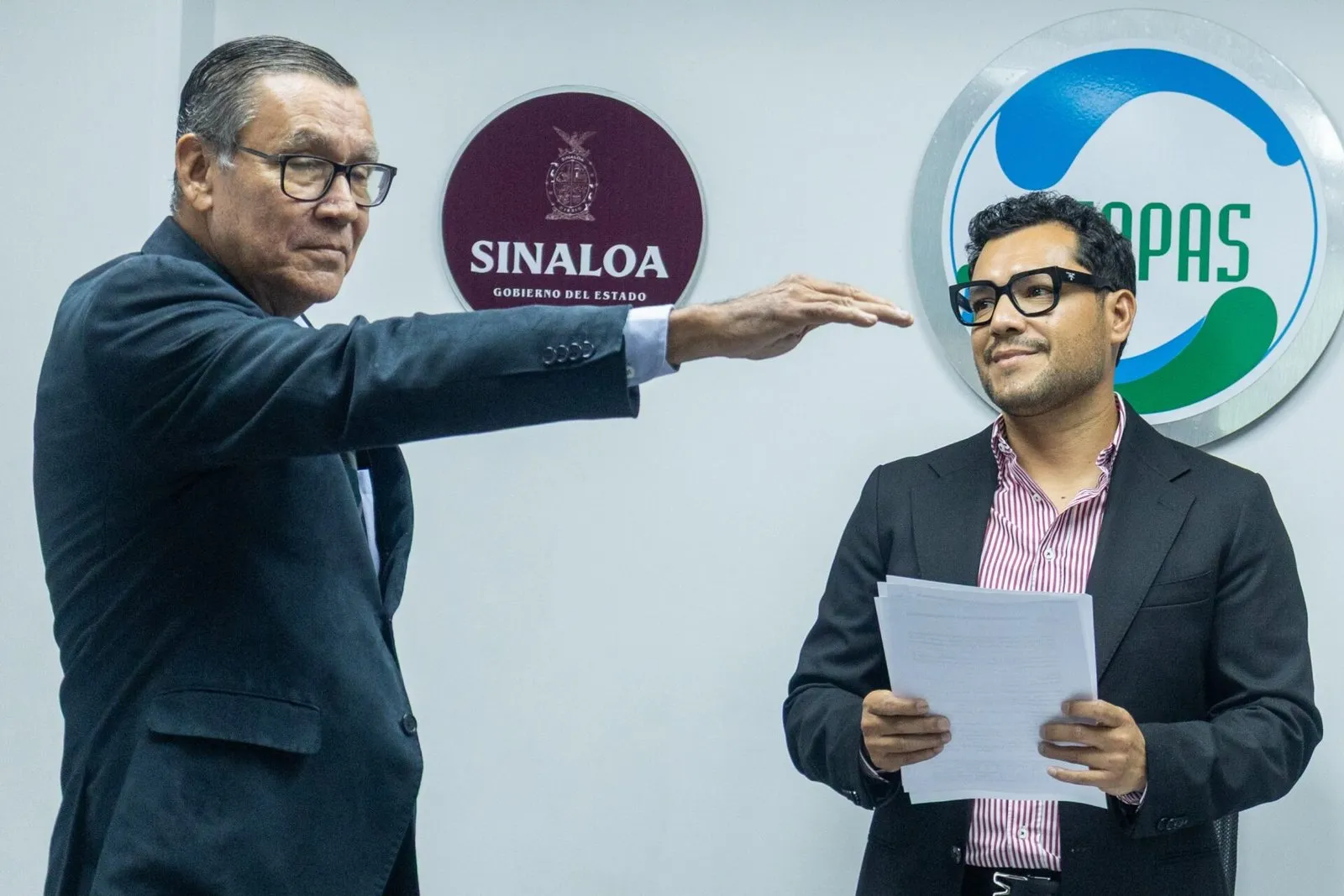 Carlos Alfaro Morales asume la conducción de CEAPAS para fortalecer la política hídrica de Sinaloa. Carlos Alfaro Morales asume la conducción de CEAPAS para fortalecer la política hídrica de Sinaloa.