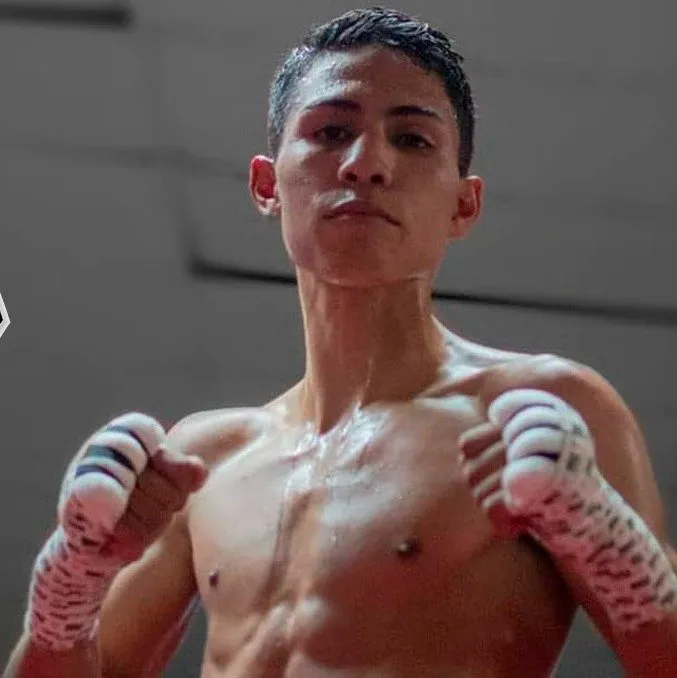 Luto en el boxeo mexicano: Muere Arturo “Lobito” Torres tras disputar su última y trágica pelea sobre el cuadrilátero Luto en el boxeo mexicano: Muere Arturo “Lobito” Torres tras disputar su última y trágica pelea sobre el cuadrilátero