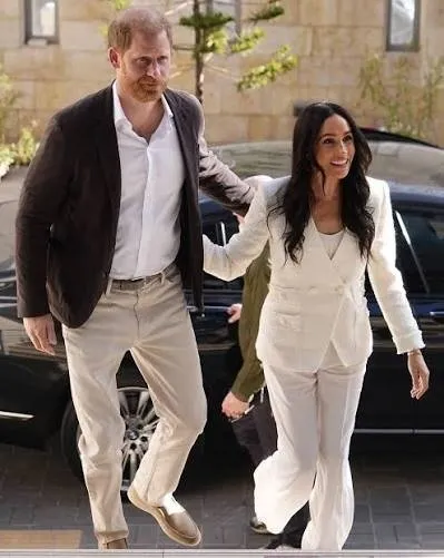 De regreso a casa: El príncipe Harry y Meghan Markle buscan nueva residencia en el Reino Unido De regreso a casa: El príncipe Harry y Meghan Markle buscan nueva residencia en el Reino Unido