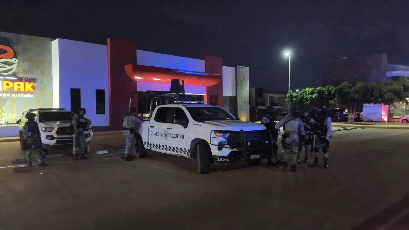Masacre en Tres Ríos: comando revienta el Tai Pak y deja un muerto y siete heridos Masacre en Tres Ríos: comando revienta el Tai Pak y deja un muerto y siete heridos