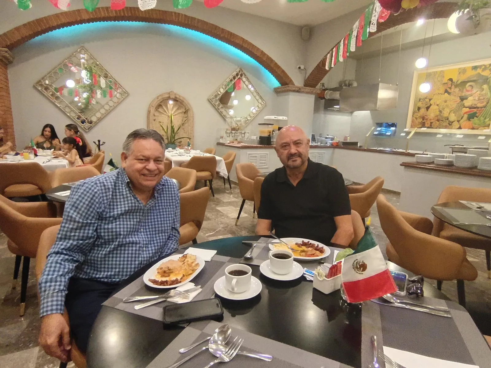 Tejen alianza rumbo al 2027: captan a Martín López Félix con el ingeniero Jorge Flavio Grijalva Sánchez Tejen alianza rumbo al 2027: captan a Martín López Félix con el ingeniero Jorge Flavio Grijalva Sánchez