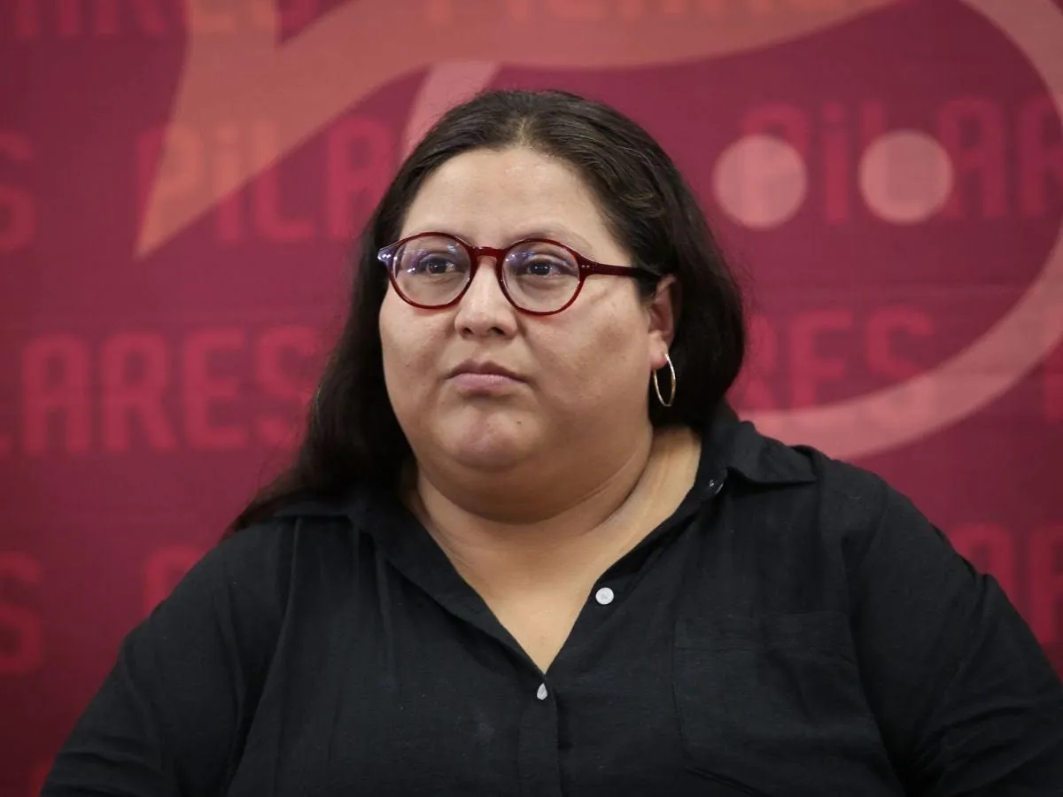 Encuestas a modo revientan a morena: Citlalli Hernández en el ojo del huracán Encuestas a modo revientan a morena: Citlalli Hernández en el ojo del huracán