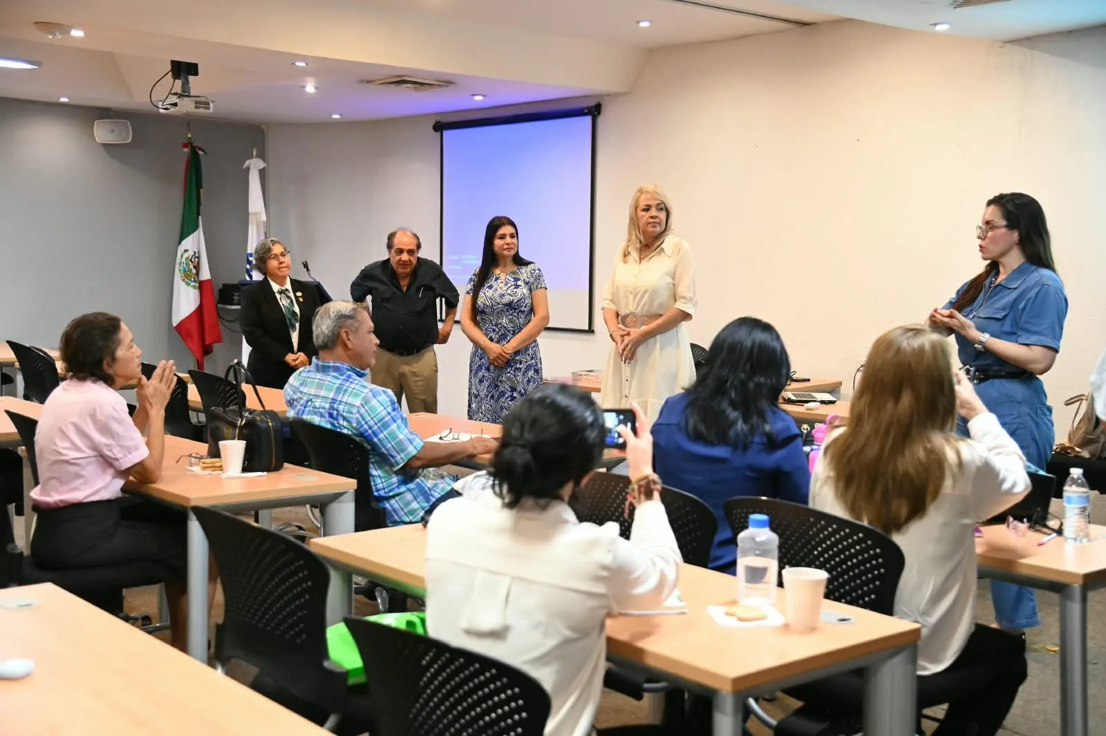 A través de la Unidad de Bienestar Universitario, la UAS coordina el Diplomado “Semilleros de Justicia y Paz” para capacitar a líderes sociales de Sinaloa A través de la Unidad de Bienestar Universitario, la UAS coordina el Diplomado “Semilleros de Justicia y Paz” para capacitar a líderes sociales de Sinaloa
