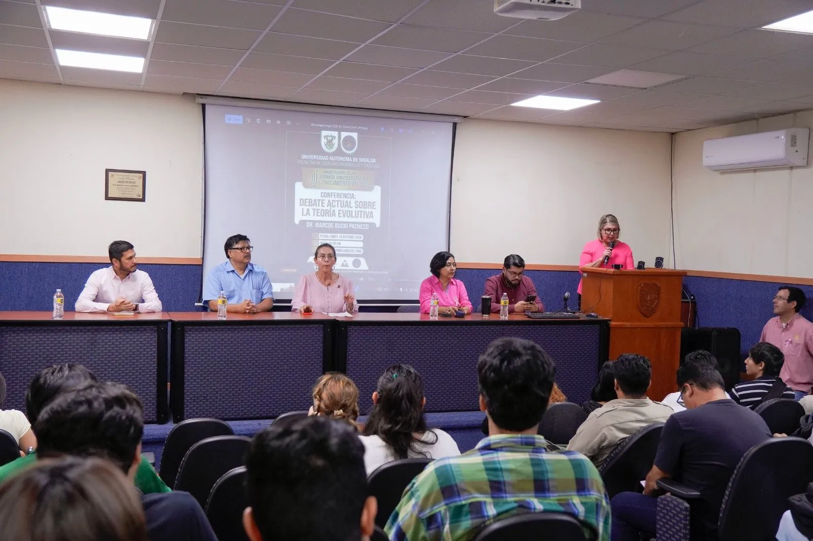 Talleres, aulas experimentales y contenidos en TikTok: la FACINE apuesta por el aprendizaje lúdico en la Jornada Universitaria del Conocimiento 2026 Talleres, aulas experimentales y contenidos en TikTok: la FACINE apuesta por el aprendizaje lúdico en la Jornada Universitaria del Conocimiento 2026