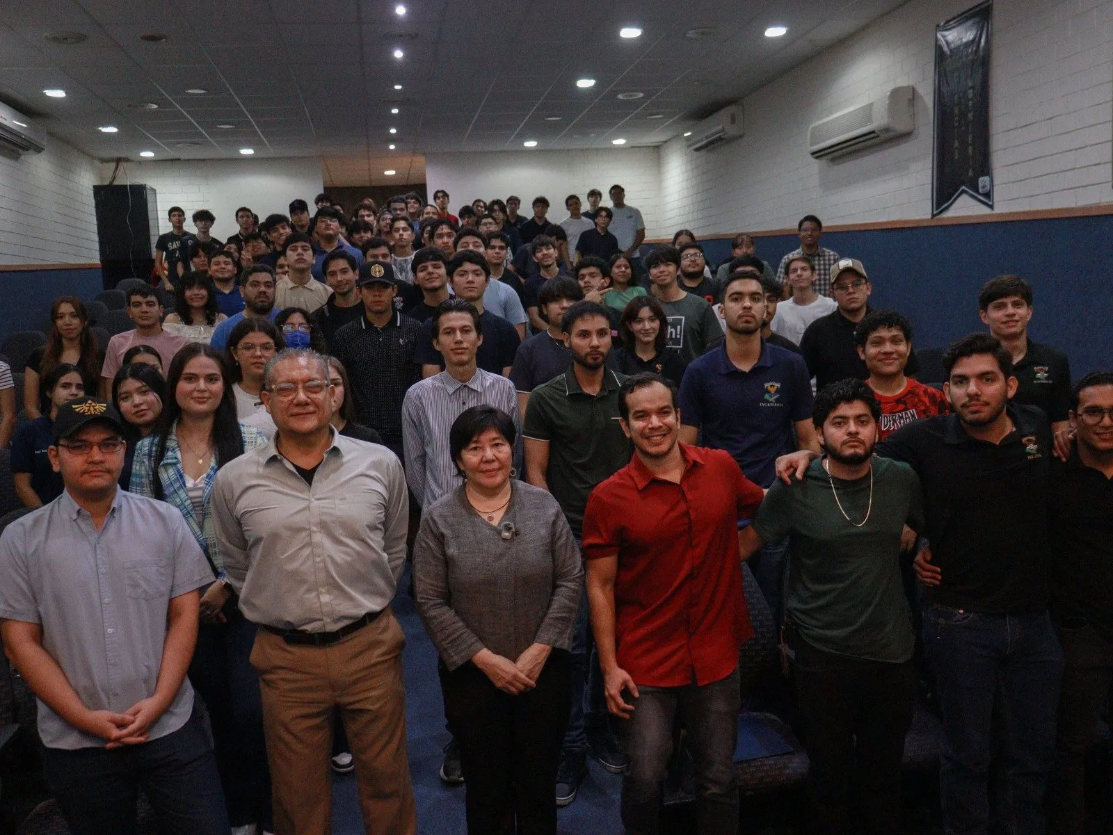 Investigadores y alumnos de la Facultad de Ingeniería Culiacán generan ciencia aplicada frente a inundaciones y retos urbanos, en el marco de la Jornada Universitaria del Conocimiento UAS 2026 Investigadores y alumnos de la Facultad de Ingeniería Culiacán generan ciencia aplicada frente a inundaciones y retos urbanos, en el marco de la Jornada Universitaria del Conocimiento UAS 2026
