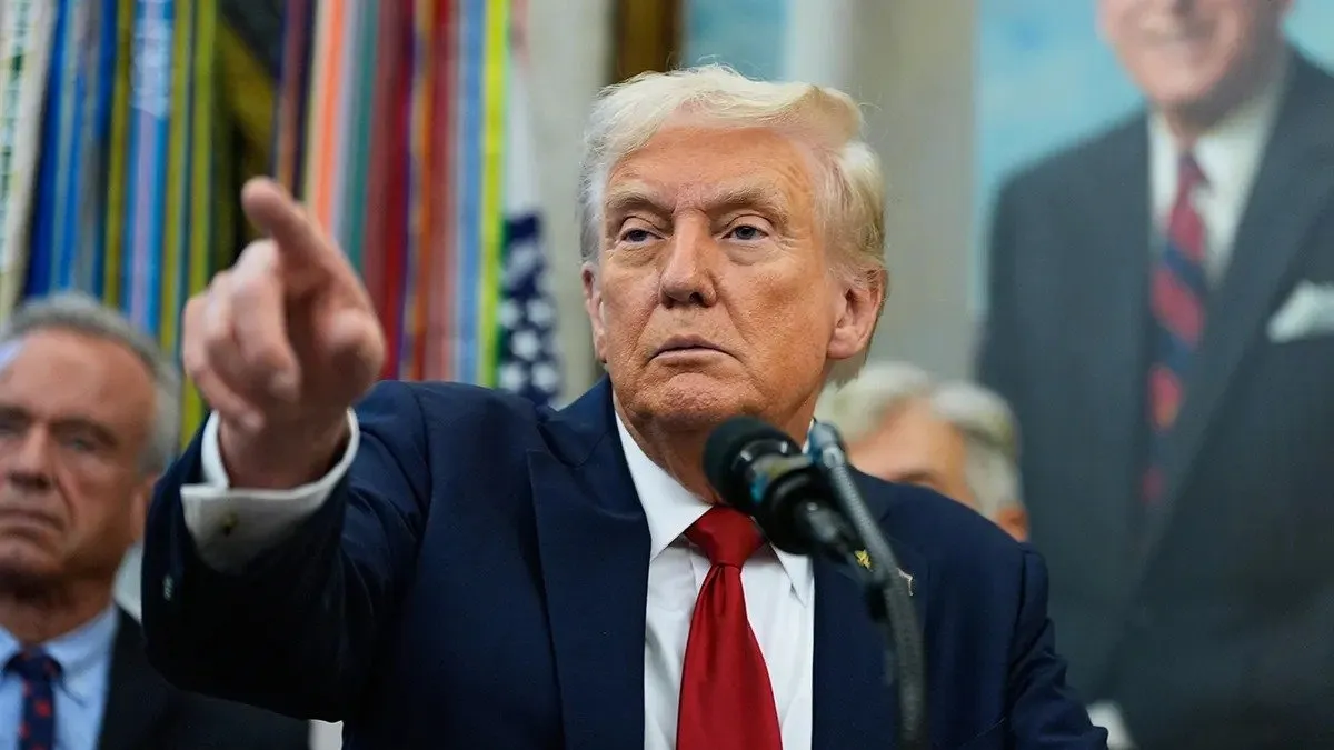 “Que destruyan Los Ángeles y San Diego”: Las polémicas y explosivas declaraciones de Donald Trump sobre Irán que encienden las alarmas en la comunidad mexicana “Que destruyan Los Ángeles y San Diego”: Las polémicas y explosivas declaraciones de Donald Trump sobre Irán que encienden las alarmas en la comunidad mexicana