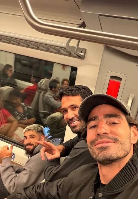 Solución ‘al paso’: ‘Pollo’ Briseño, Luan García y Bruno Méndez toman el Tren Interurbano por colapso vial en la México-Toluca Solución ‘al paso’: ‘Pollo’ Briseño, Luan García y Bruno Méndez toman el Tren Interurbano por colapso vial en la México-Toluca