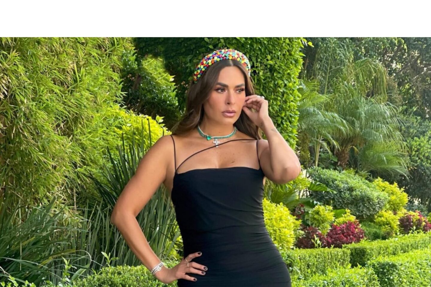 Galilea Montijo presume sus curvas con vestidos pegaditos