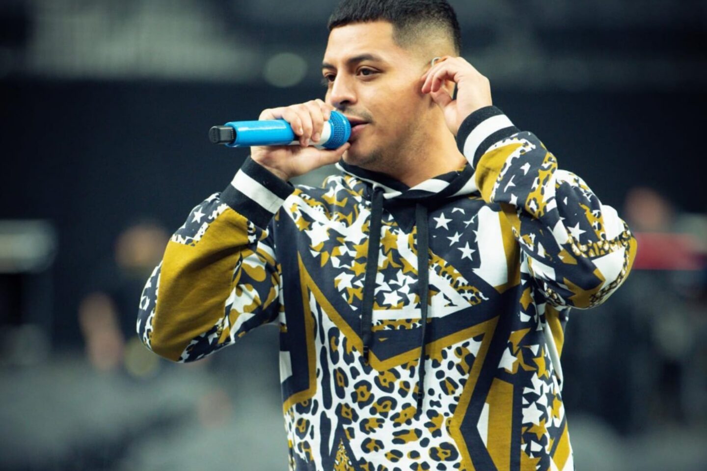 Eduin Caz, vocalista del Grupo Firme hace fuerte confesión en entrevista con el cantante Nicky Jam