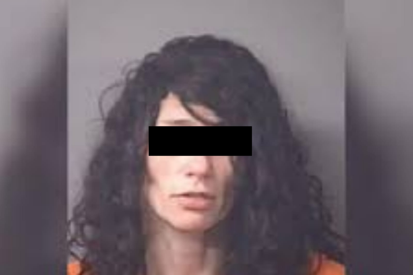 Detienen a mujer que intentó castrar a su hijastro de 5 años