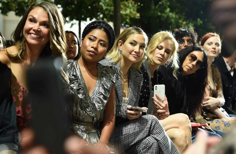 Yalitza Aparicio: Una verdadera presencia en la industria de la moda.