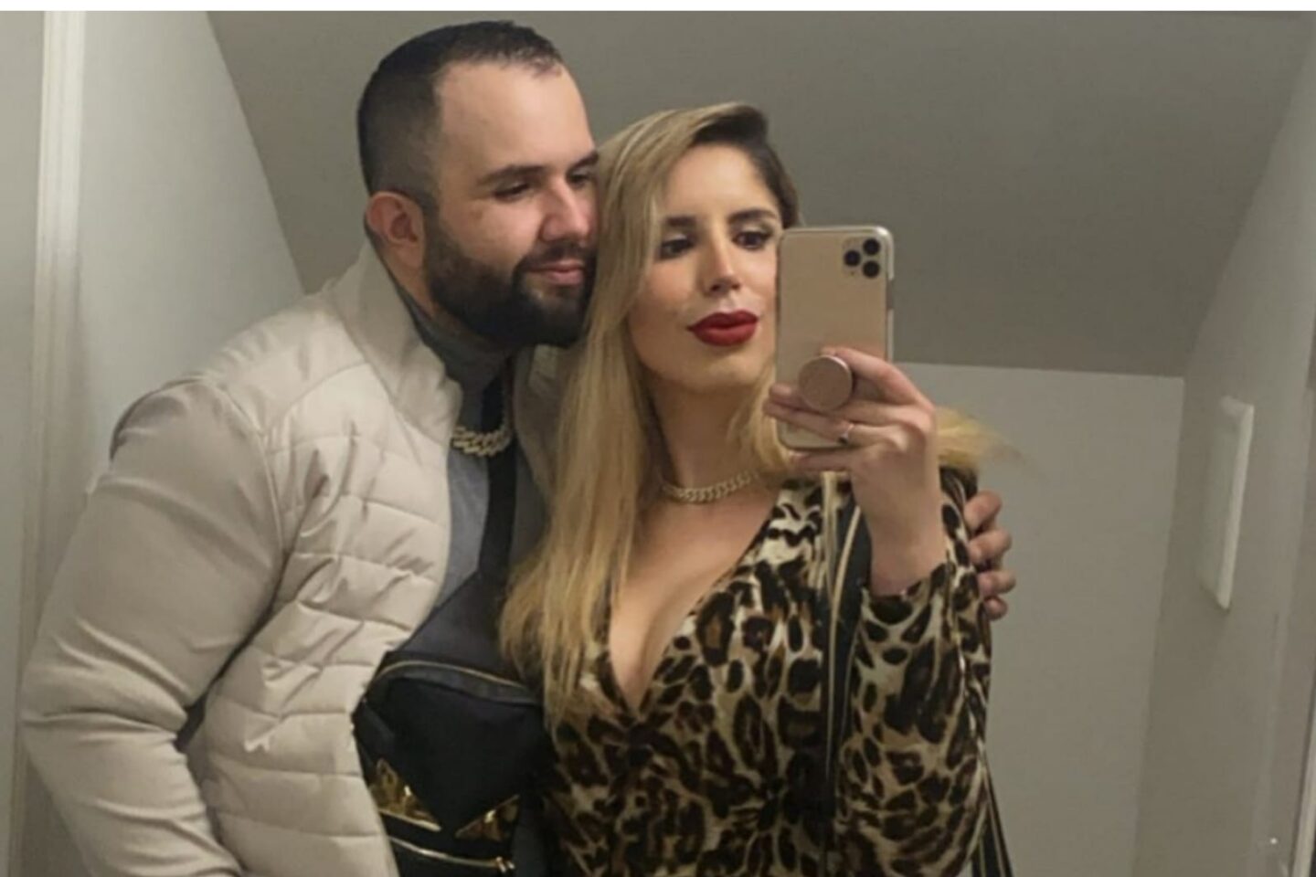 Alejandra Esquer, la bella esposa del cantante Carín León