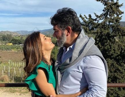 Mayrín Villanueva y Eduardo Santamarina. Una pareja funcional y moderna.