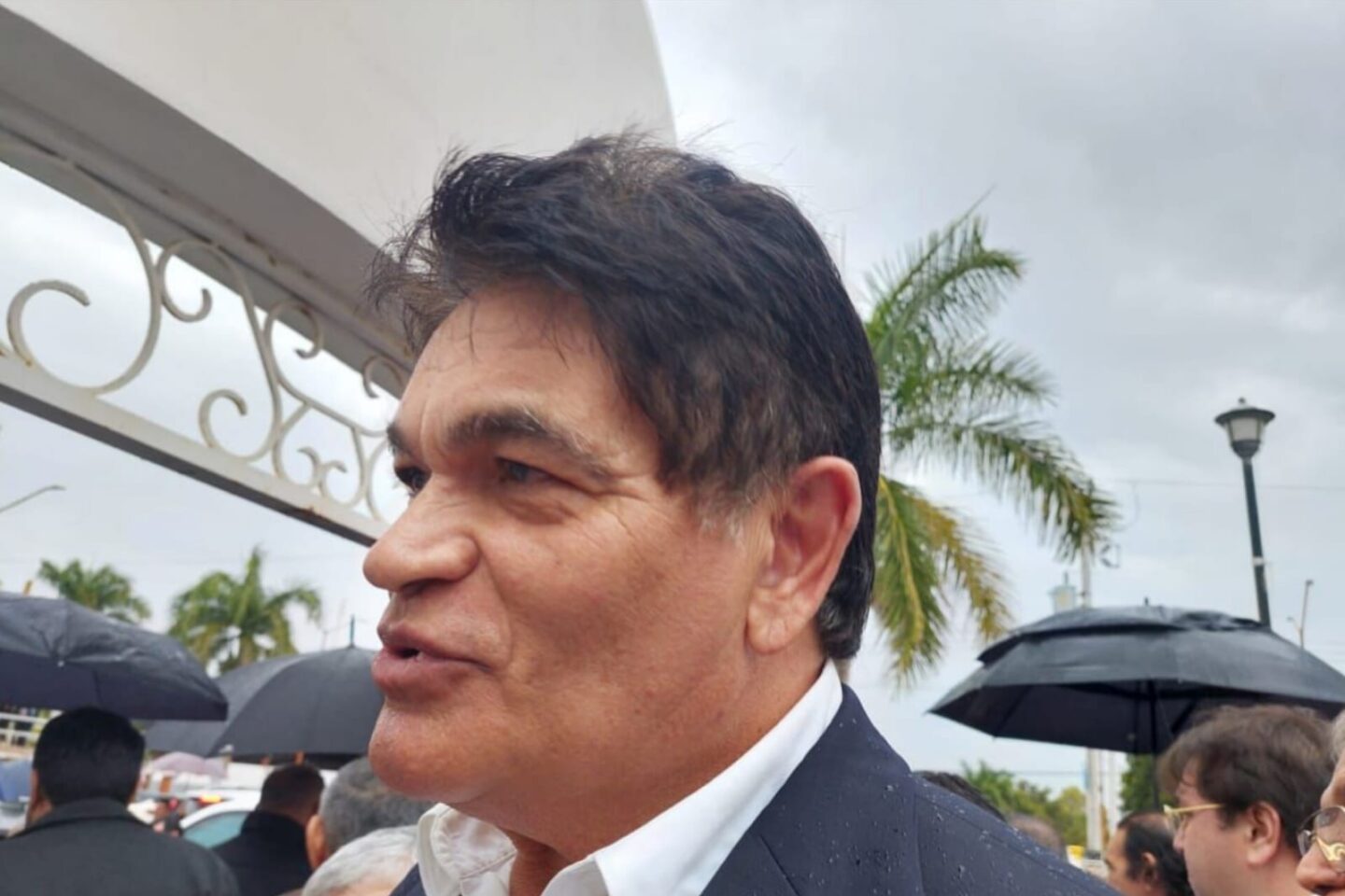 Malova, exgobernador de SInaloa habla del altercado de su convoy de seguridad