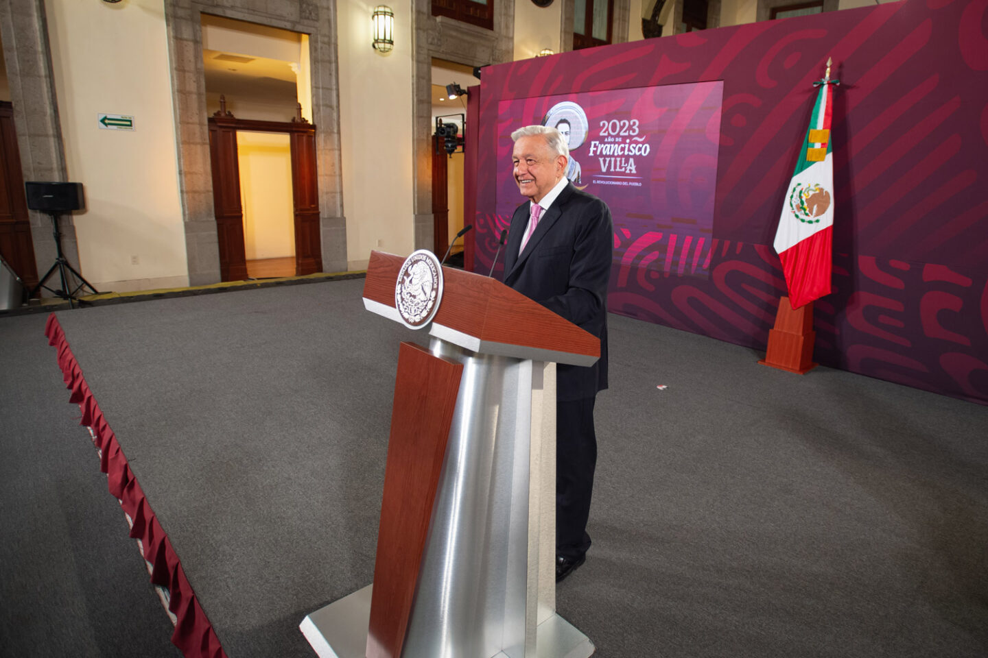 AMLO garantiza entrega completa de expediente sobre caso Ayotzinapa