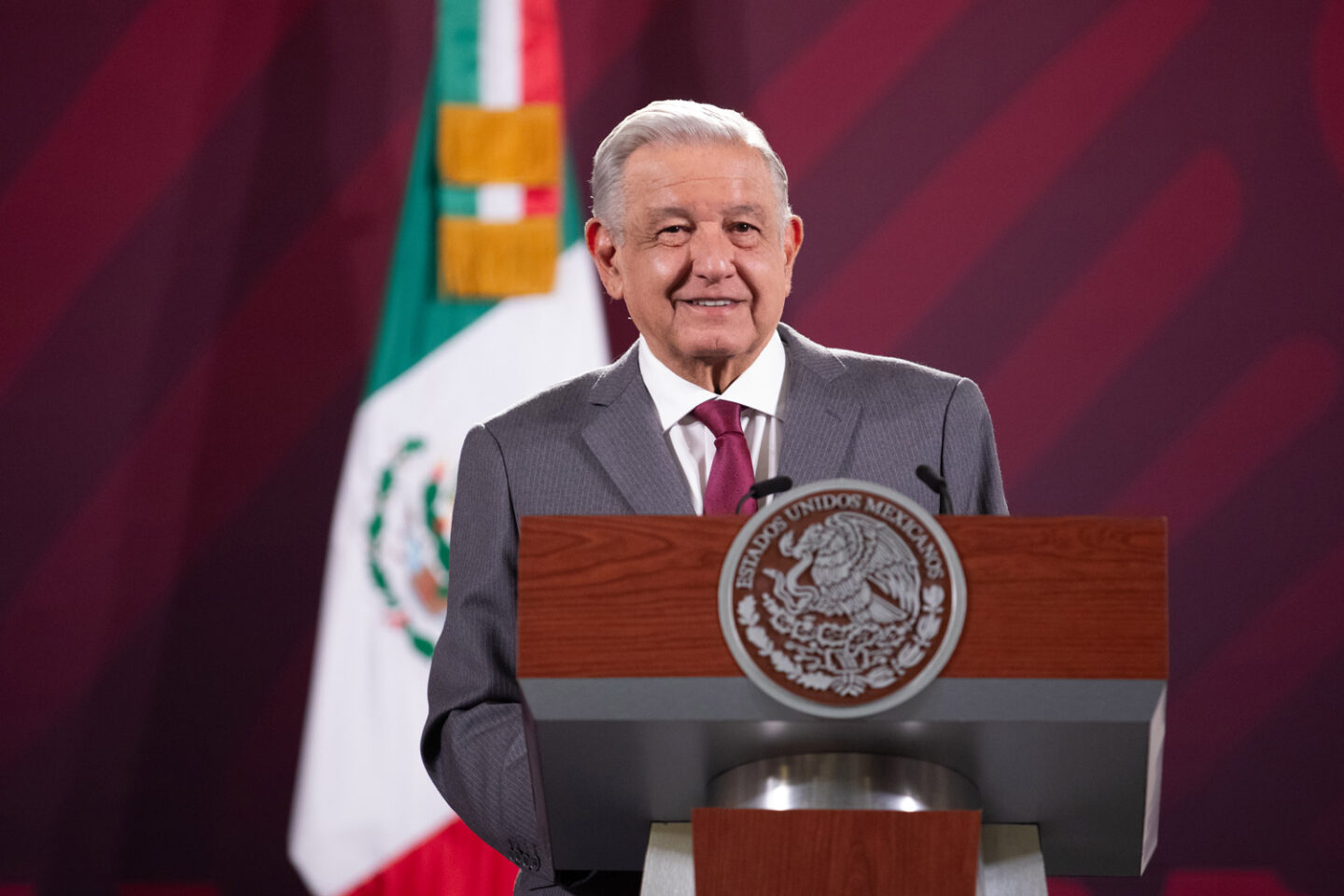 Gobierno de México trabaja para garantizar paz y tranquilidad en Zacatecas y Nuevo León, afirma AMLO