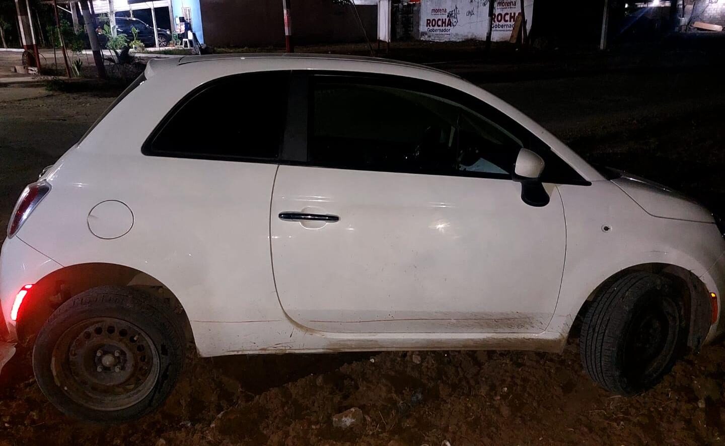 Policías Estatales recuperan, en Culiacán, vehículo robado en San Diego, California