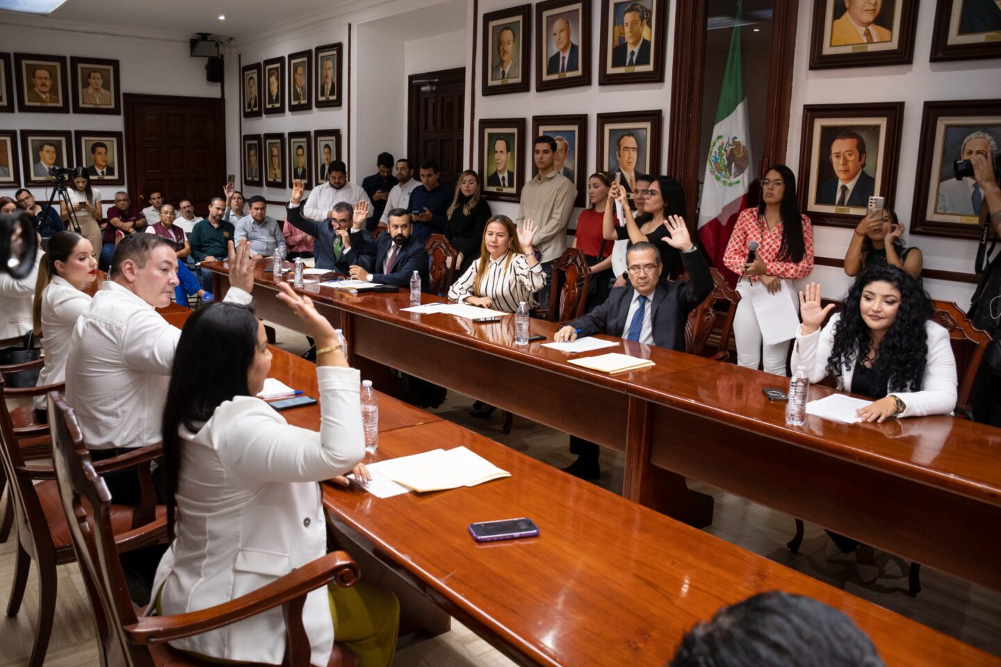 Cabildo aprueba dictámenes de las Comisiones de Hacienda y de Urbanismo