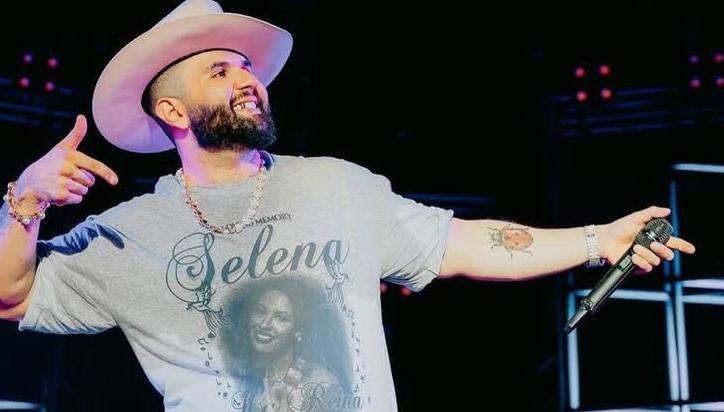 Funan a Carin León tras concierto en vivo, ¡Hay video!
