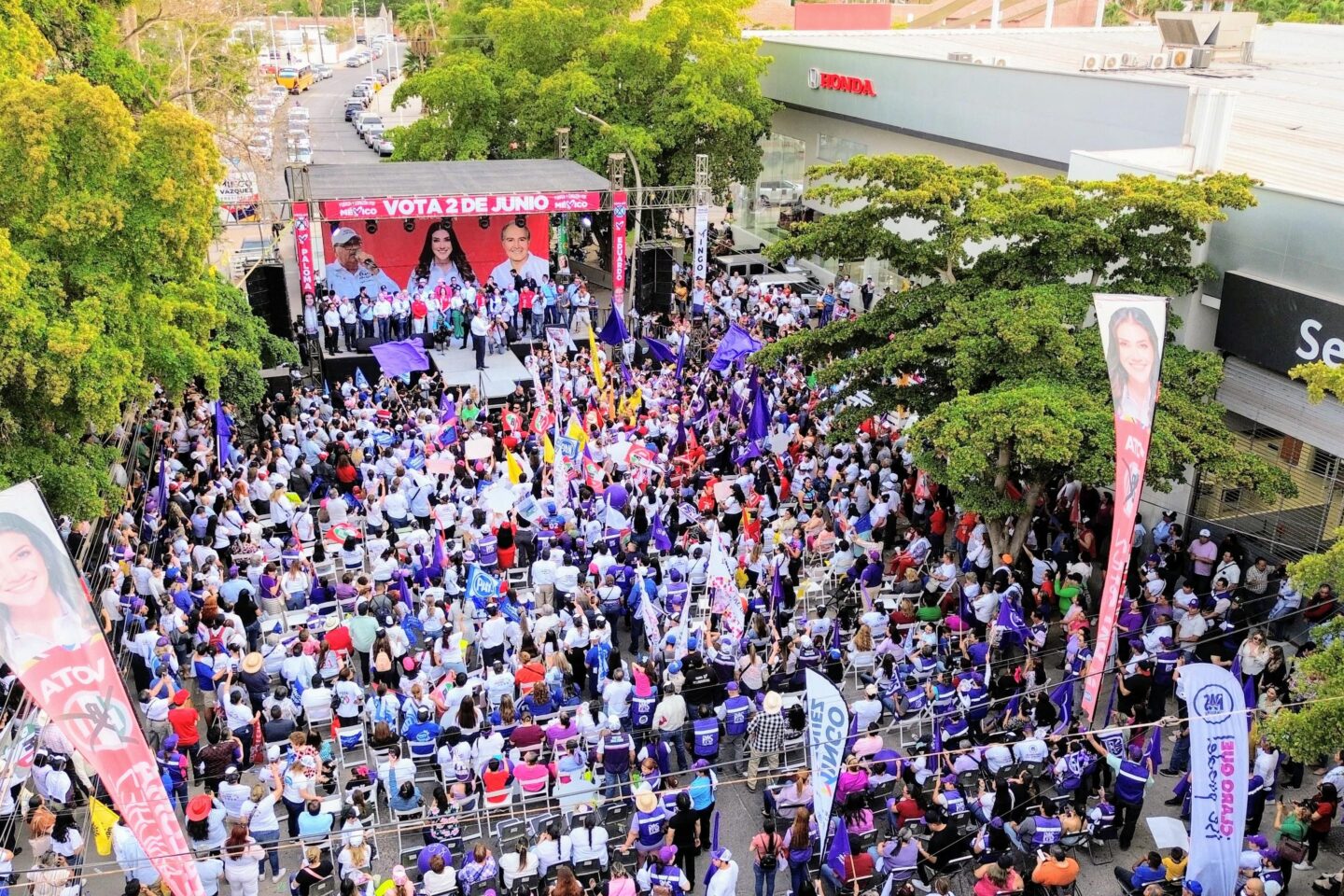 Gran cierre multitudinario tuvo Mingo Vázquez