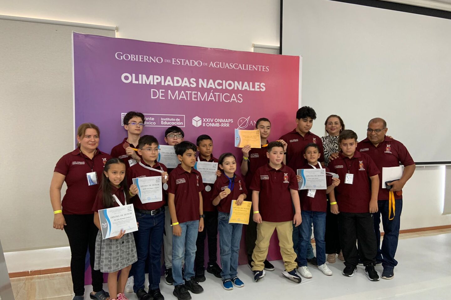 Gana Delegación Sinaloa 9 medallas en XXIV Olimpiada Nacional de Matemáticas