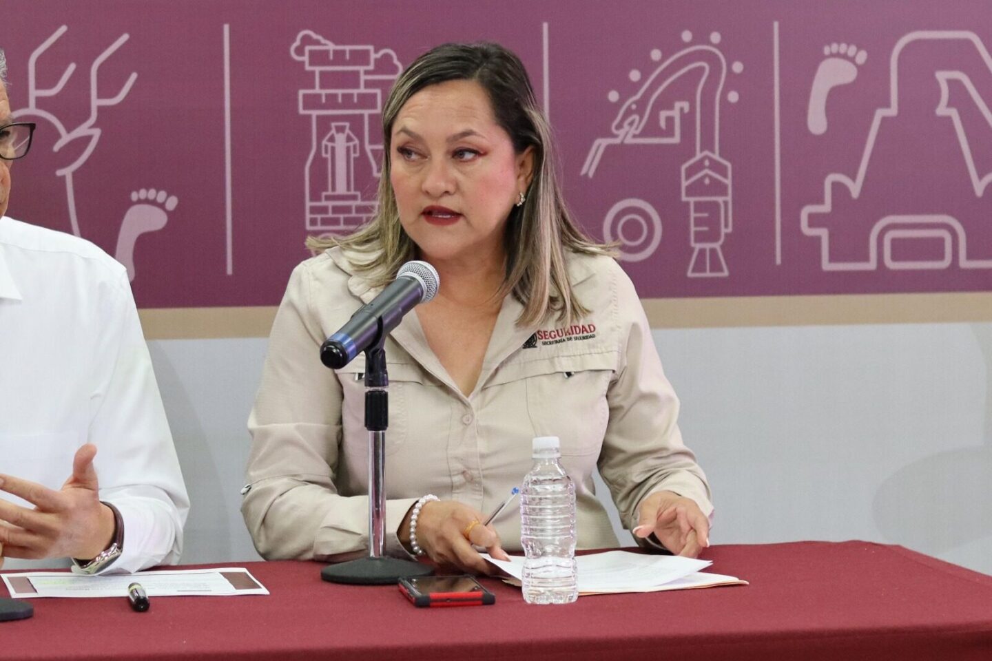 Nueve armas largas, 70 cargadores y más de 2 mil cartuchos, parte de lo asegurado por autoridades este martes en Sinaloa