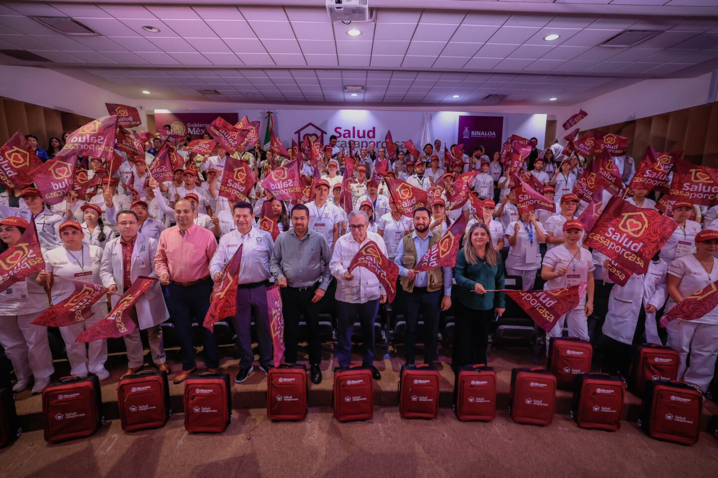 “Se elevará calidad de vida de adultos mayores y personas con discapacidad”, expresa gobernador Rocha al arrancar programa Salud Casa por Casa