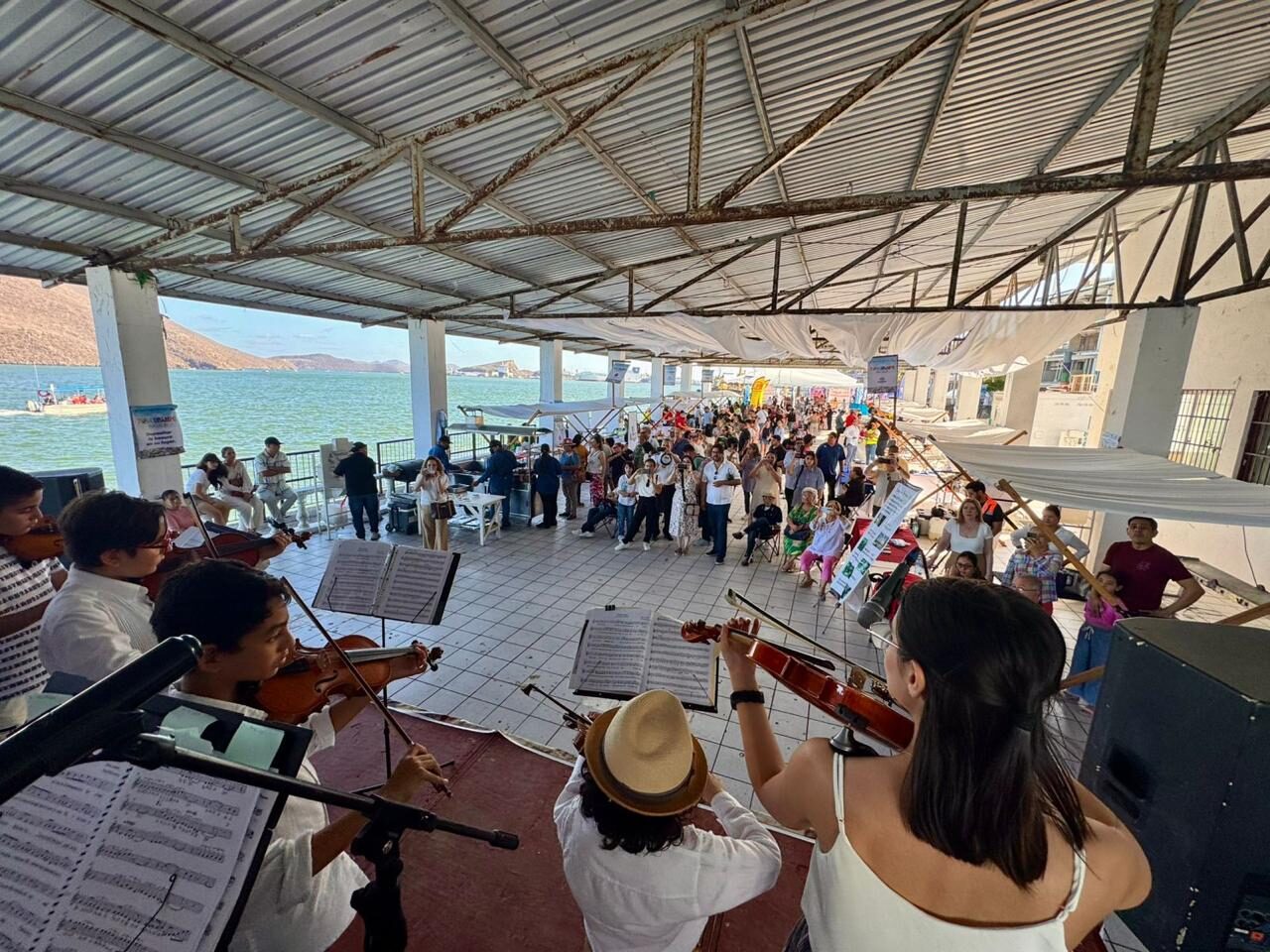 Con mariscos, taquiza, música y más TOPOLOBAMPO Fest fue un éxito