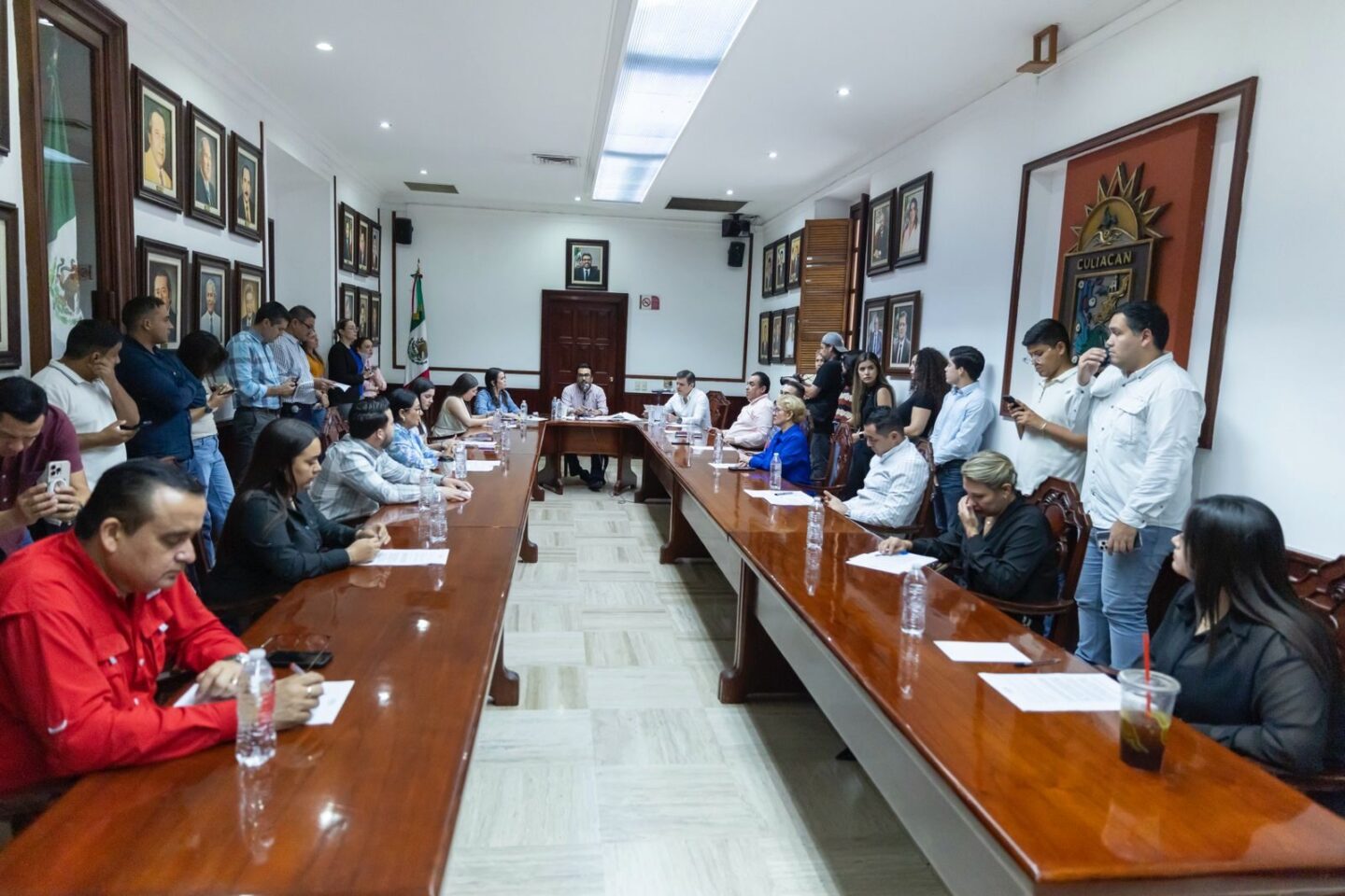 Cabildo aprueba la condonación de cobro de derecho de piso en Mercados y Vía Pública para el mes de julio