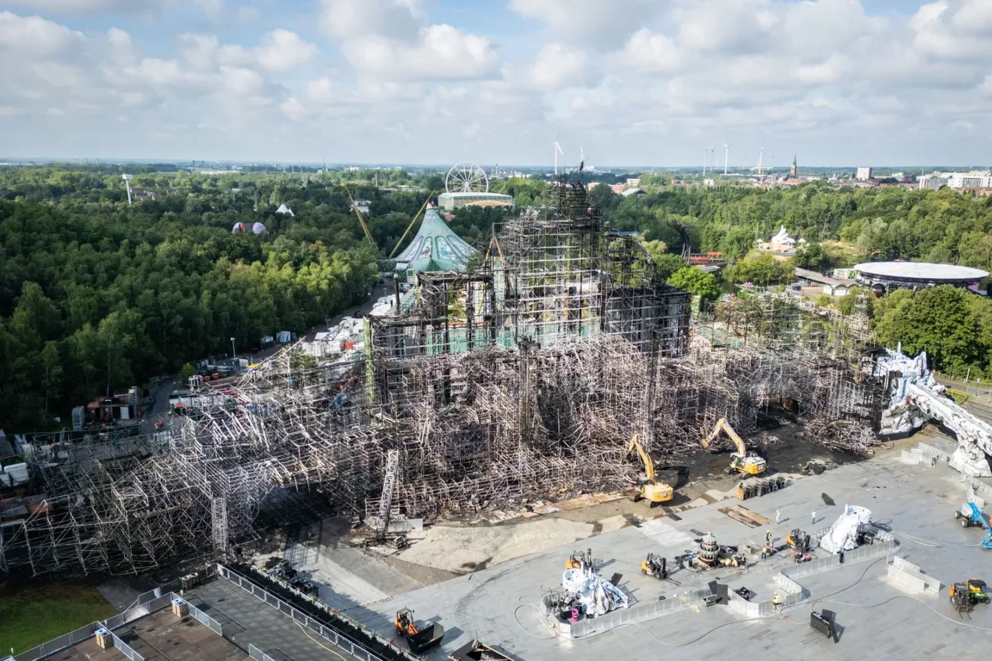 Se incendia el escenario principal de Tomorrowland
