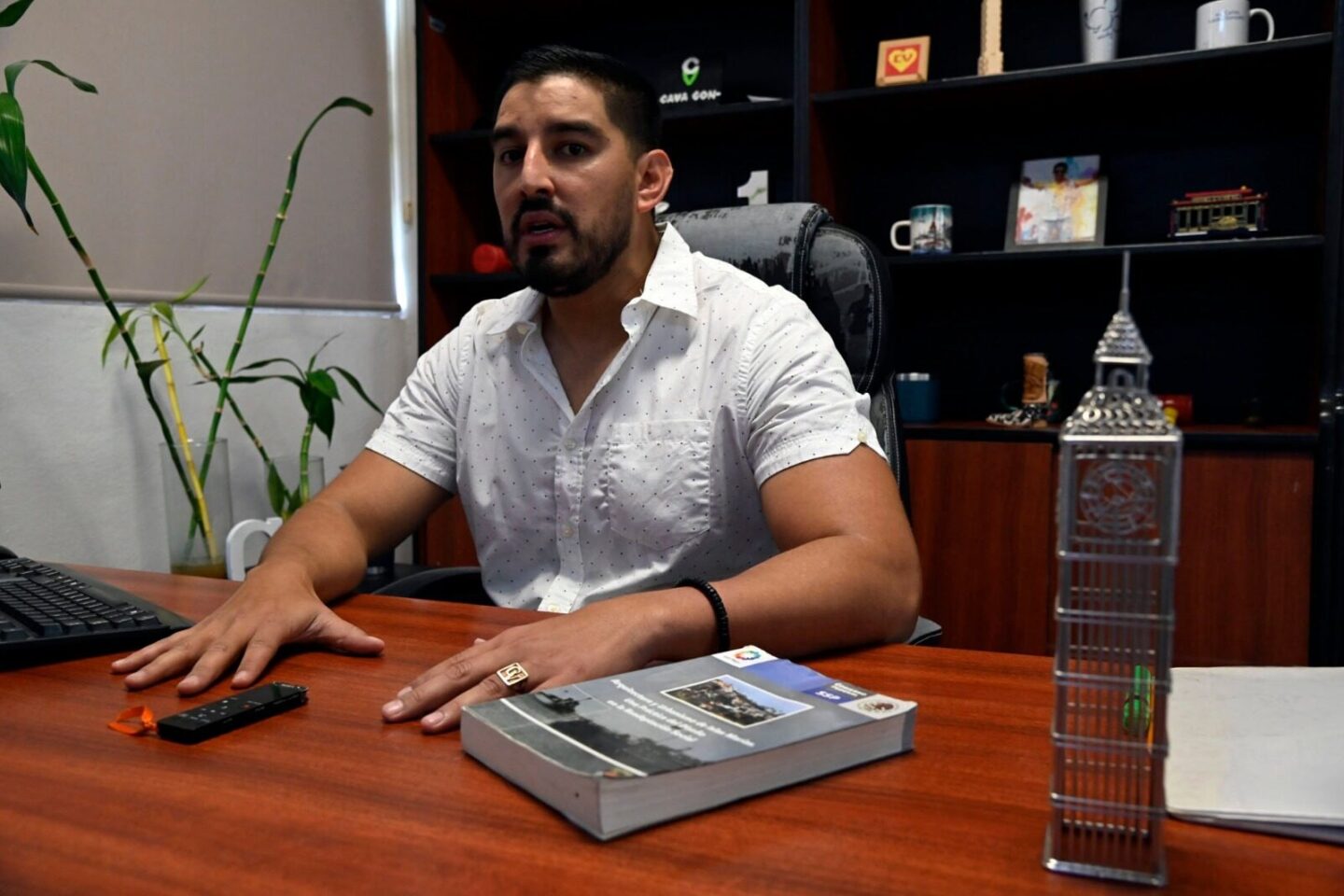 Con un equipo integral de investigadores de la UAS, universitarios llevan a cabo trabajo de campo en las Islas Marías