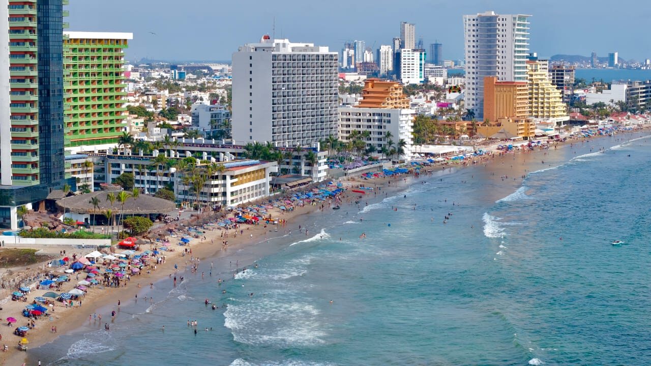 El Gobernador Rocha ve positivo que Estados Unidos considere a Mazatlán y Ahome ciudades seguras para viajar