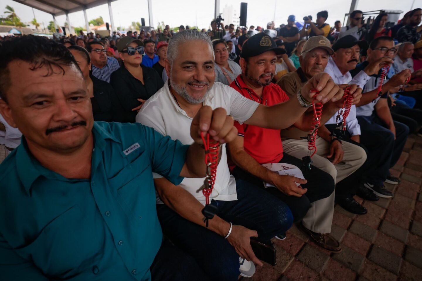 Arranca Gobernador Rocha entrega de motores y pangas a cooperativas pesqueras, con inversión de 75 MDP