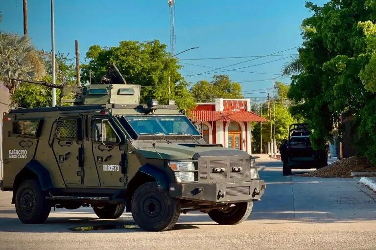 Durante operativos de fuerzas federales en Guasave aseguran cuatro inmuebles
