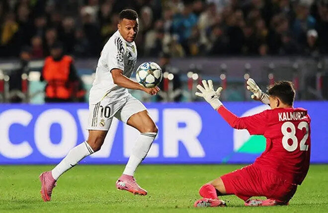 Mbappé, dueño de la noche en Kazajistán