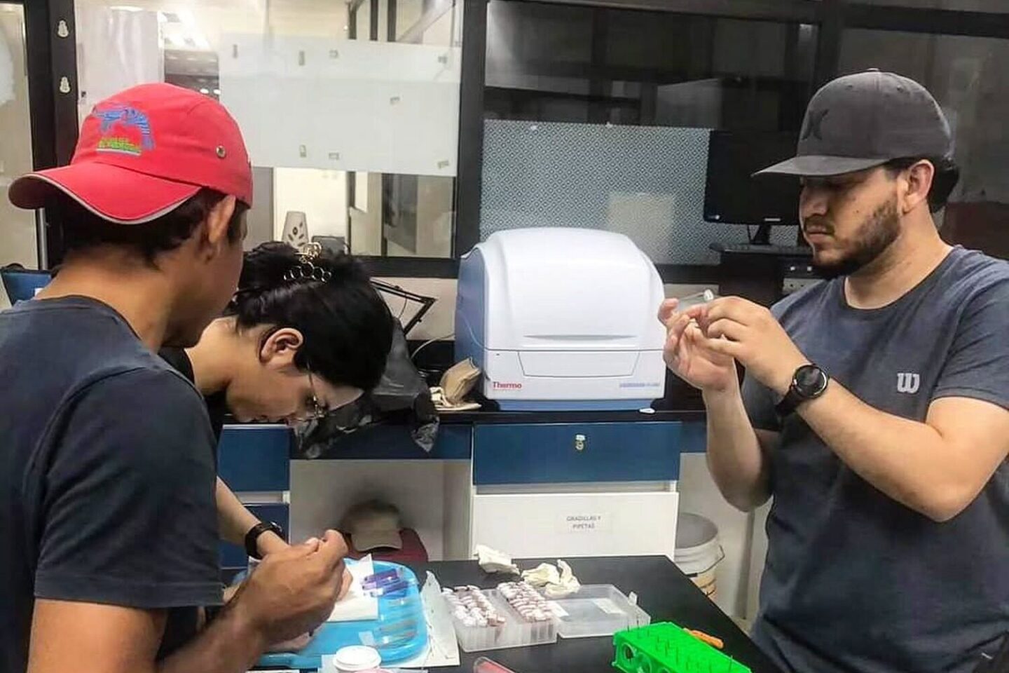 Doctorando del Instituto Politécnico Nacional eligió a la Facultad de Biología de la UAS para sus investigaciones relacionadas a plantas medicinales