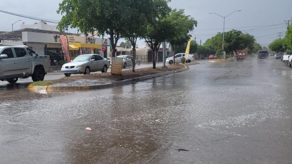 Encharcamientos en Los Mochis como resultado de la tormenta tropical Raym
