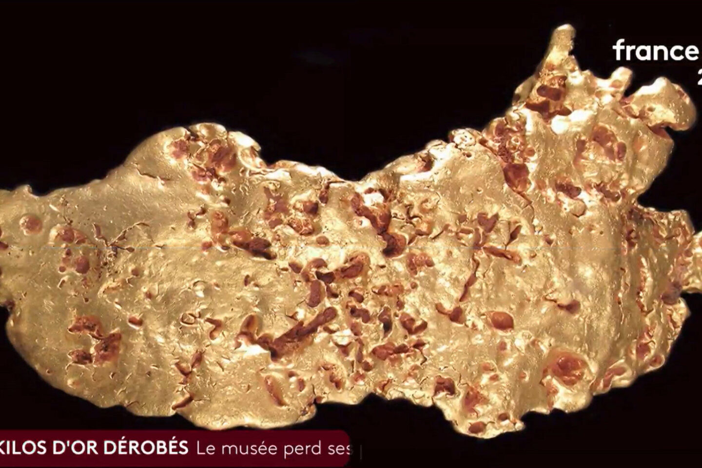 Detienen a ladrona de oro de un museo francés