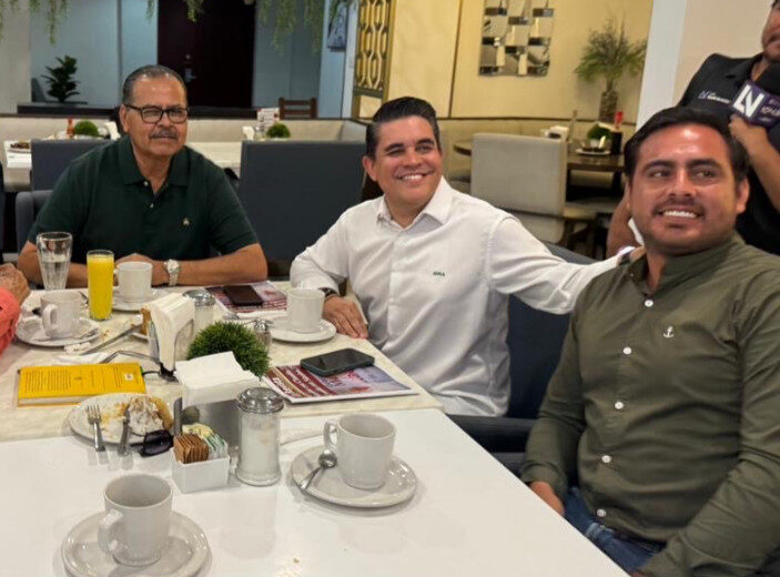 Síndico de Topo Ulises Pinzón debuta en el Partido Verde; Ricardo Madrid le da la bienvenida