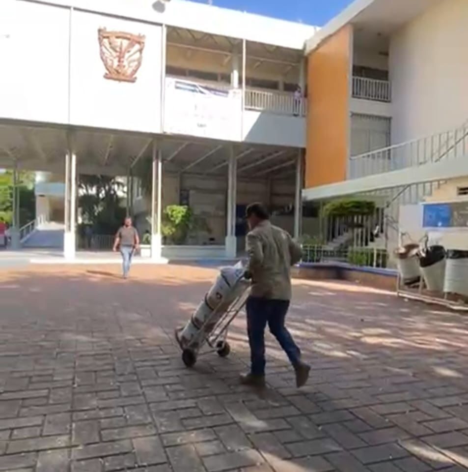 ¡Espacios dignos! La UAS realiza trabajos de mantenimiento y rehabilitación en la Preparatoria Central Diurna, en beneficio de toda su comunidad estudiantil