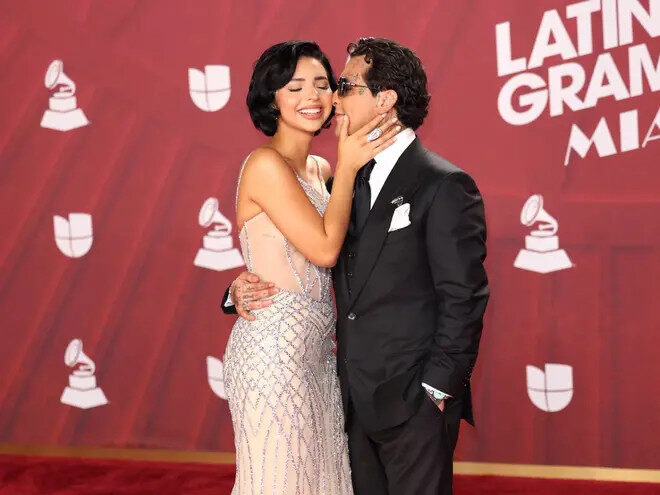 La boda de la que Nodal no estaba al tanto.