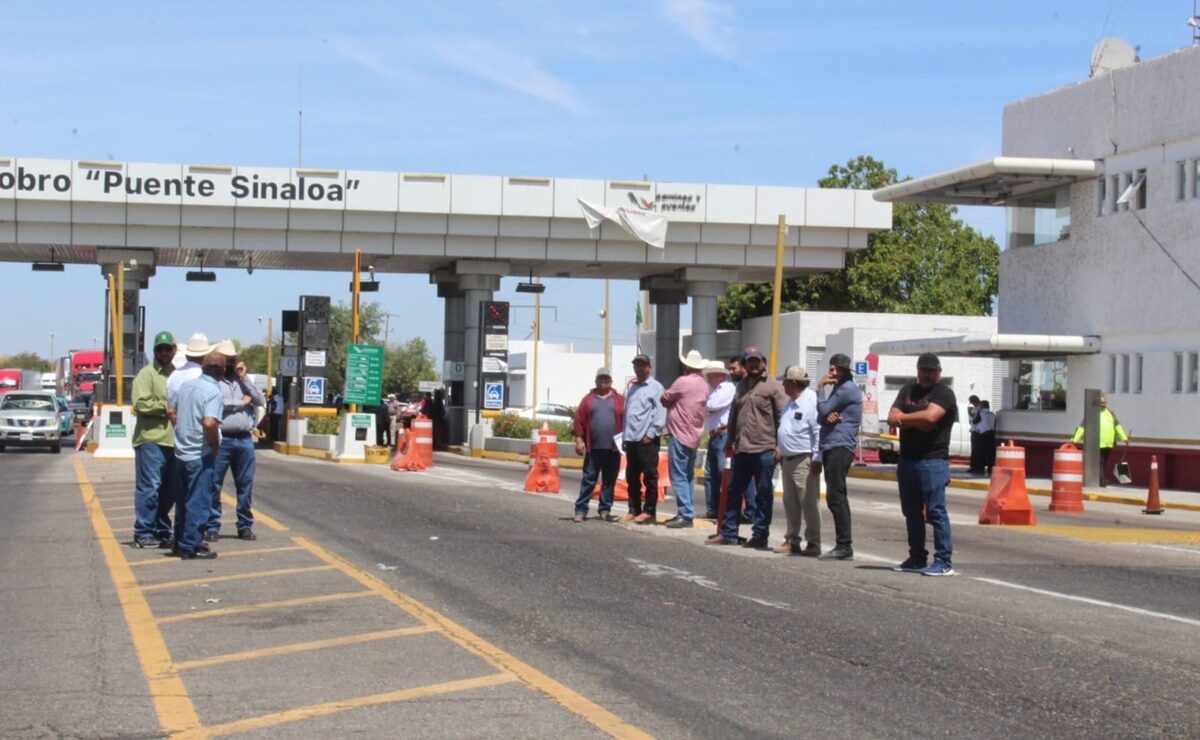 Bloqueo en Cuatro Caminos se intensificará; productores agrícolas amenazan con quemar unidades